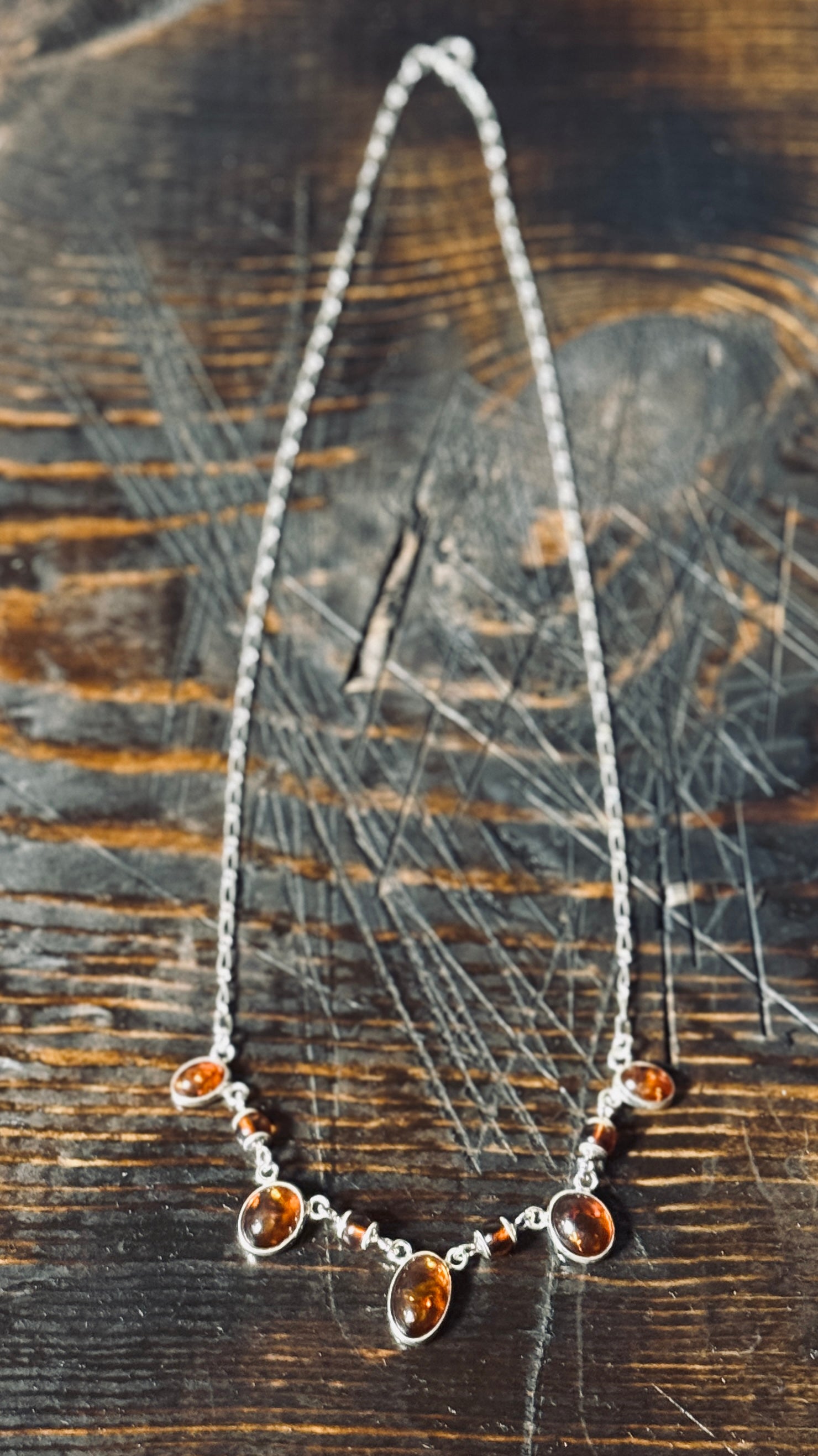 AMBER NECKLACE SET IN STERLING SILVER