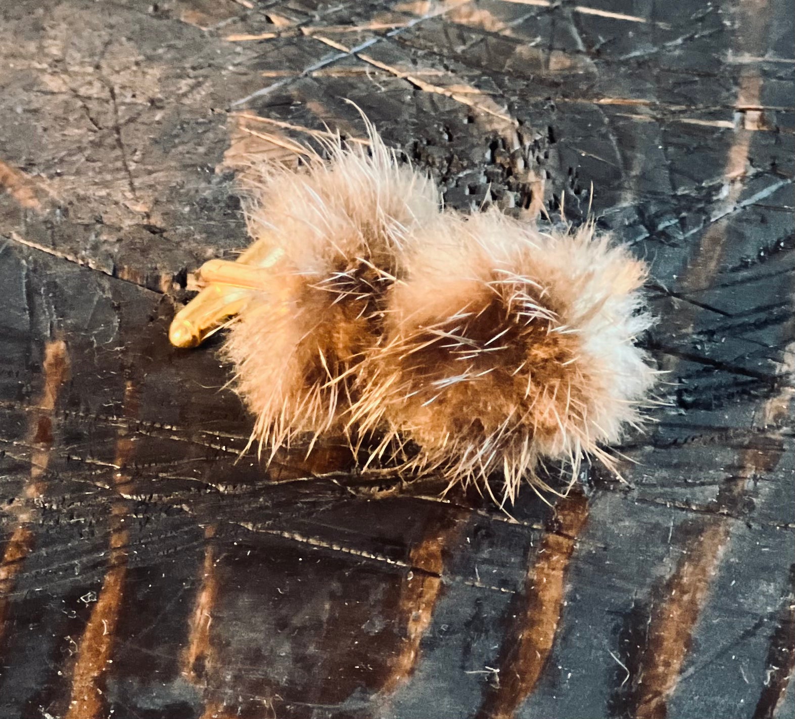 BEVER FUR CUFF LINKS