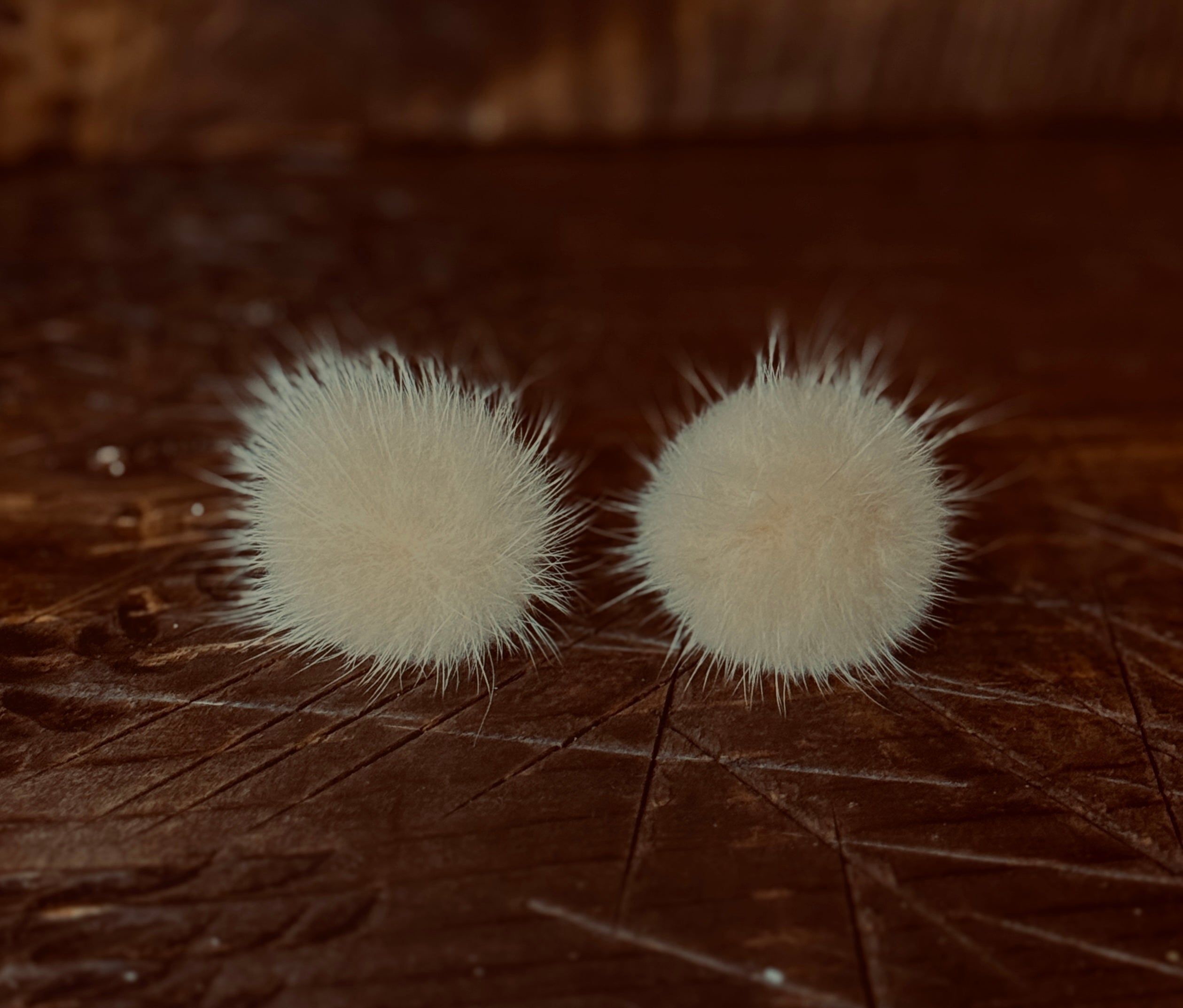 118 - Mink Puff Stud