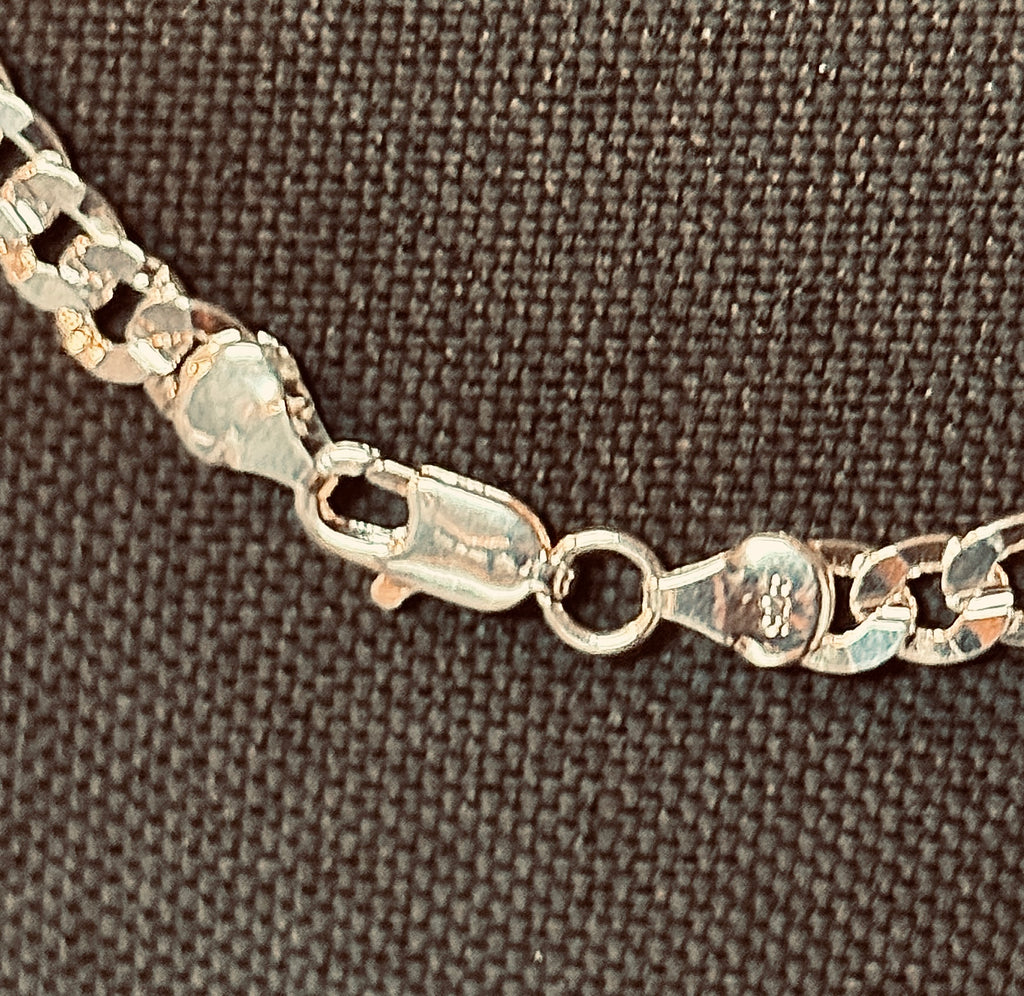 Cuban Chain in Sterling Silver - 17"