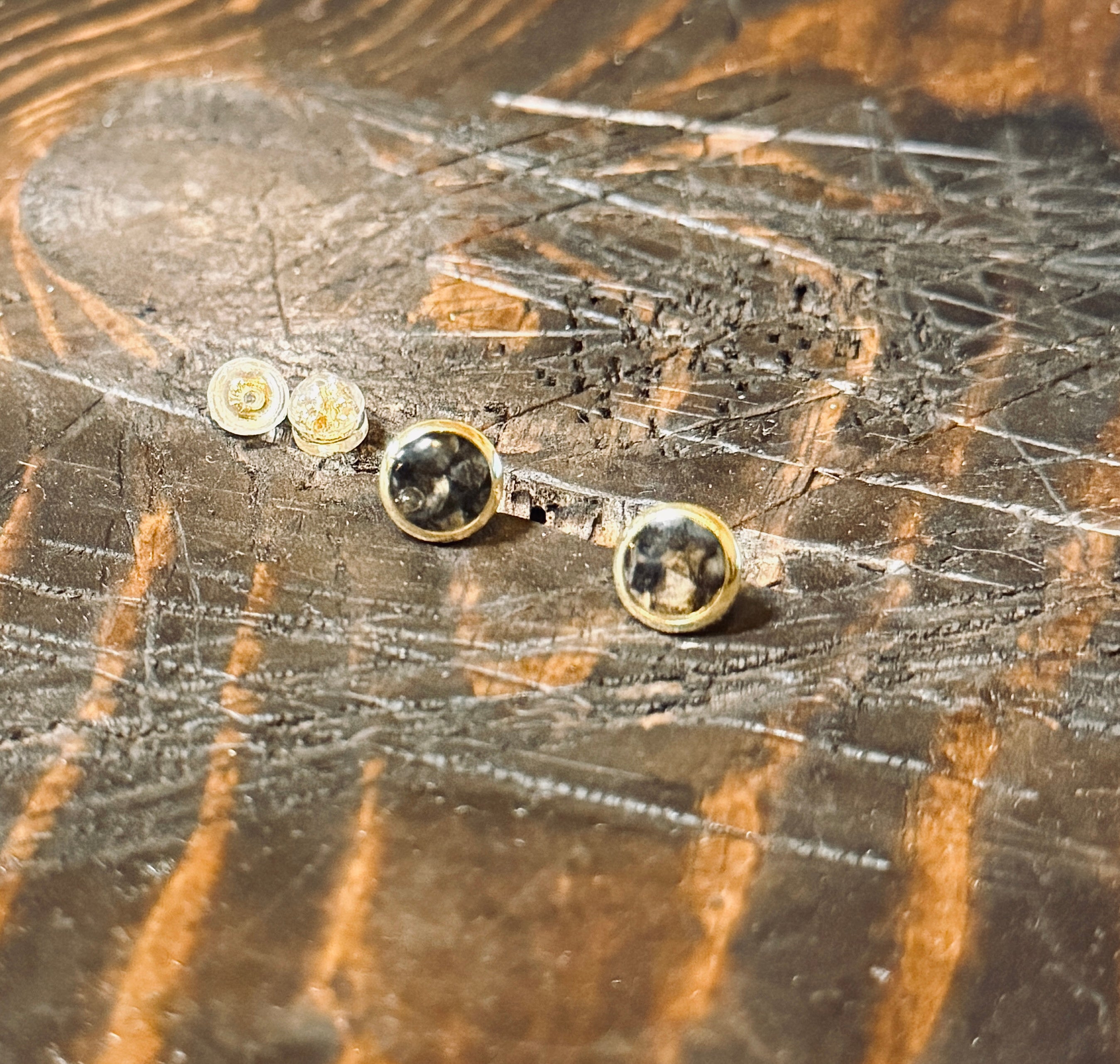 106 - KING SALMON STUDS