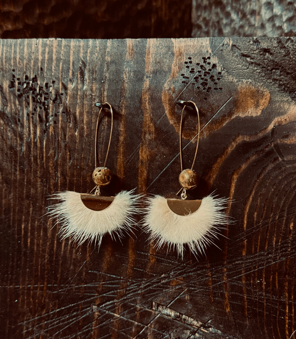 117 - MINK EARRINGS WITH GOLD DRUZY AGATES - LONG KIDNEY HOOKS