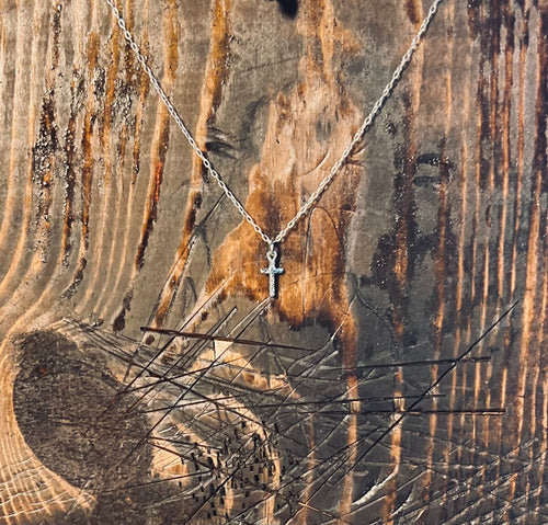 134 - PETITE CROSS on 16 Inch Chain