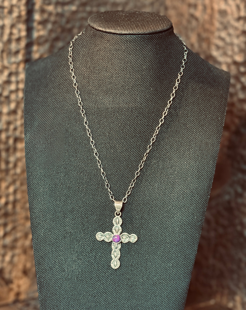 PURPLE DALIA AND STERLING SILVER CROSS PENDANT ON CHAIN