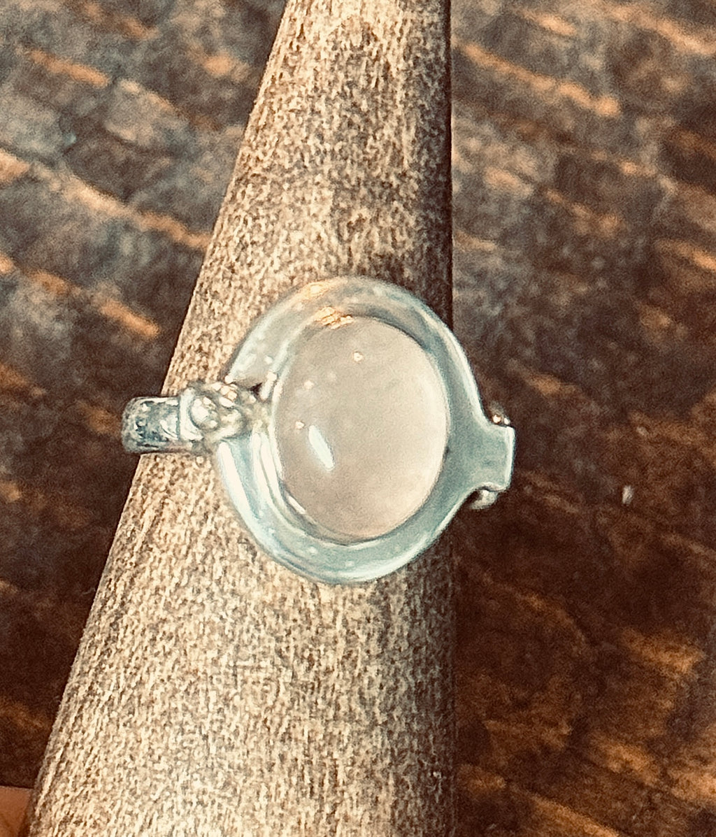 Rose Quarts Poison Ring - 7.25