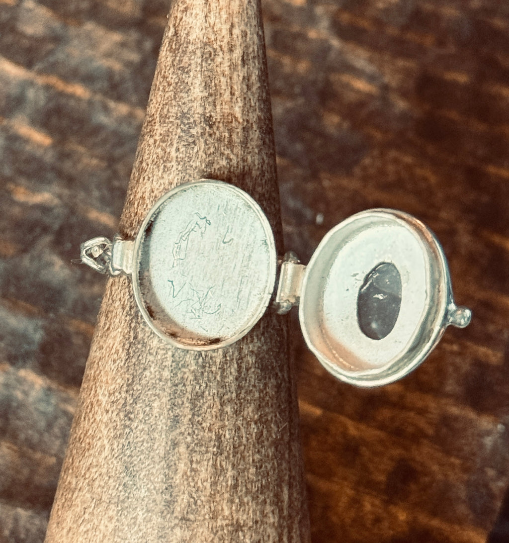 Rose Quarts Poison Ring - 7.25