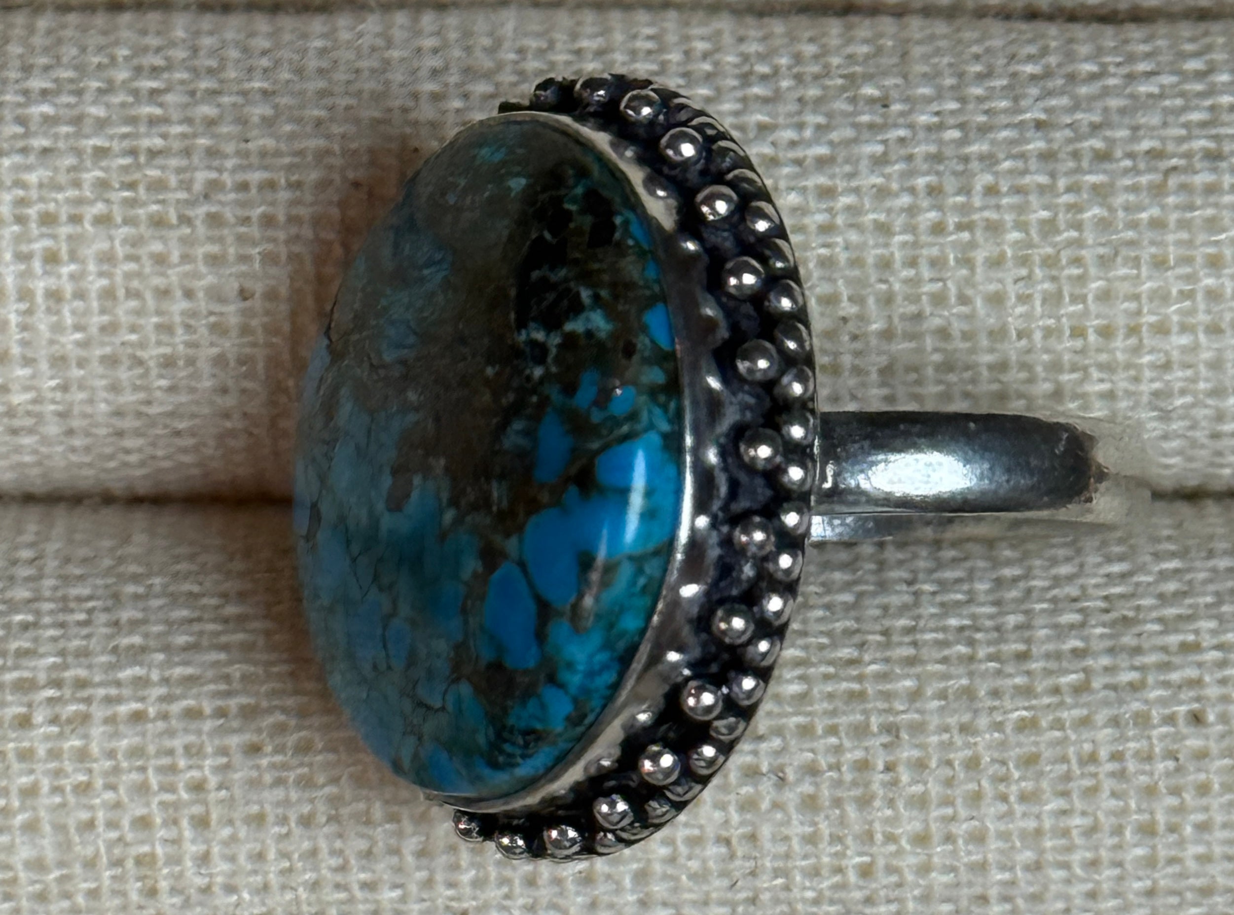 TURQUOISE RING IN STERLING SILVER SETTING - 7.5